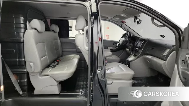 Hyundai The New Grand Starex 2020 Черный из Кореи, фото 3