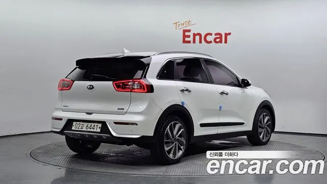 Kia Niro 2018 Белый из Кореи, фото 3