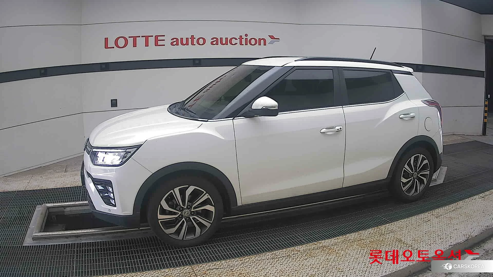 SsangYong Tivoli 2022 Grand White из Кореи, фото 3