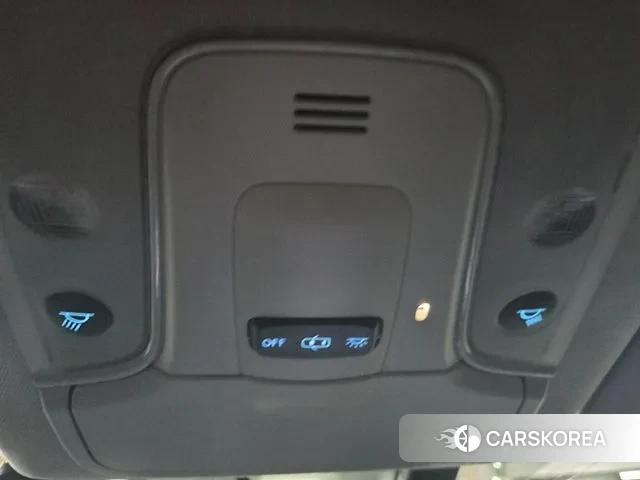 Toyota Prius 4th Generation 2018 Серебряный из Кореи, фото 3