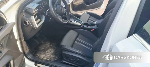 Audi A3 2023 Белый из Китая, фото 3