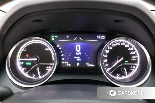 Toyota Camry (XV70) 2023 Белый из Кореи, фото 3