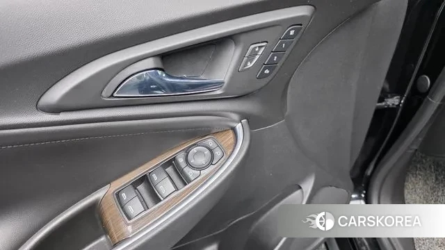 Chevrolet (GM Daewoo) All New Malibu 2018 Черный из Кореи, фото 3