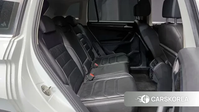 Volkswagen Tiguan second Generation 2020 Белый из Кореи, фото 3