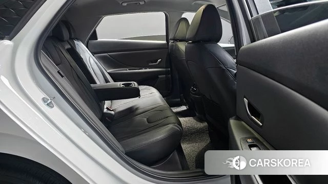 Hyundai The New Avante (CN7) 2025 Белый из Кореи, фото 3