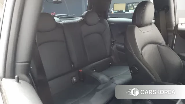 Mini Cooper Electric 2022 Серебряный из Кореи, фото 3