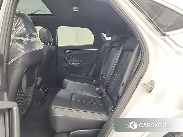 Audi Q3 (F3) 2023 Белый из Кореи, фото 3