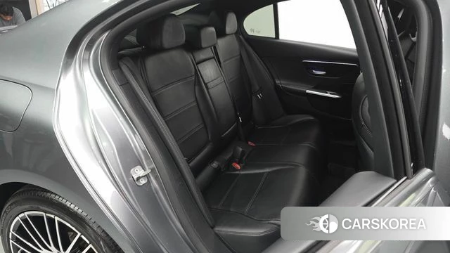 Mercedes-Benz C-Class W206 2023 Серый из Кореи, фото 3