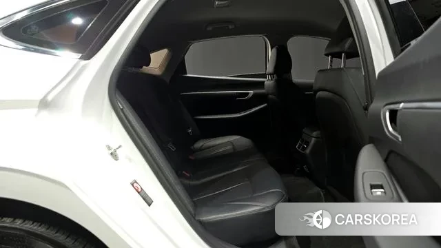 Hyundai Sonata (DN8) 2022 Белый из Кореи, фото 3