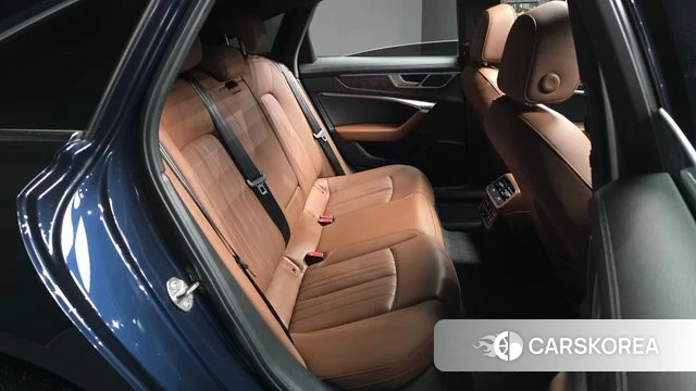 Audi A6 (C8) 2023 Синий из Кореи, фото 3