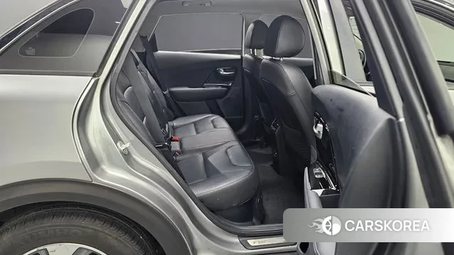 Kia Niro 2018 Серебристо-серый из Кореи, фото 3