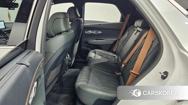 Genesis GV70 2021 Белый из Кореи, фото 3