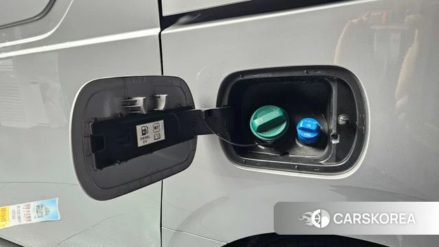 Hyundai Staria 2024 Серебряный из Кореи, фото 3