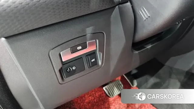 Land Rover Range Rover Velar 2018 Черный из Кореи, фото 3