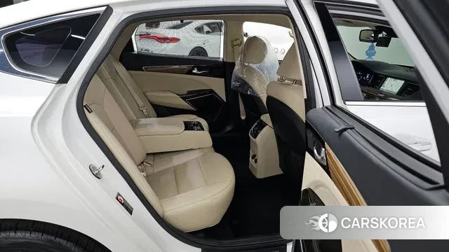 Kia Come New K7 2018 Белый из Кореи, фото 3