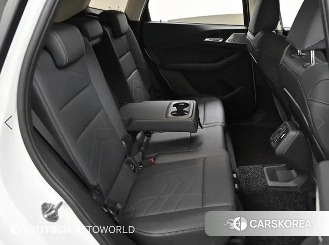 BMW 2 Series Active Tourer (U06) 2023 Белый из Кореи, фото 3