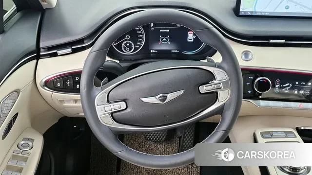 Genesis GV70 2023 Белый из Кореи, фото 3