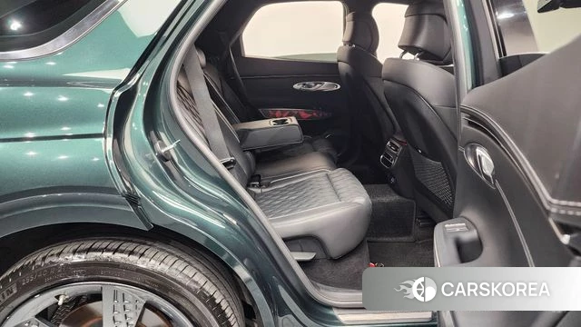 Genesis GV70 2021 Темно-зеленый из Кореи, фото 3