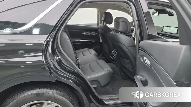 Genesis GV70 2022 Черный из Кореи, фото 3