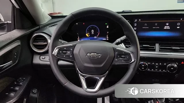 Chevrolet (GM Daewoo) Trax Crossover 2023 Белый из Кореи, фото 3