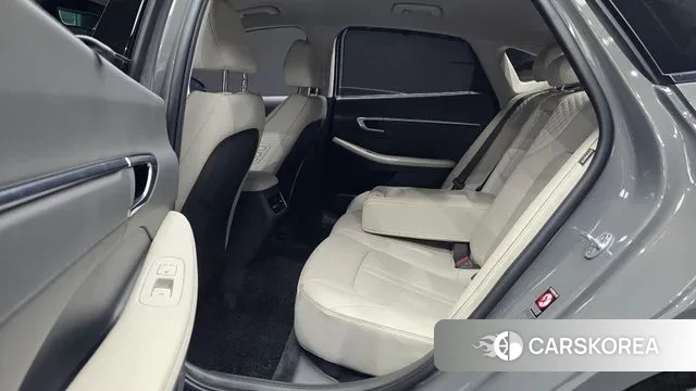 Hyundai Sonata (DN8) 2020 Серебристо-серый из Кореи, фото 3