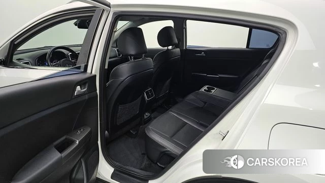 Kia Sportage The Bold 2018 Белый из Кореи, фото 3