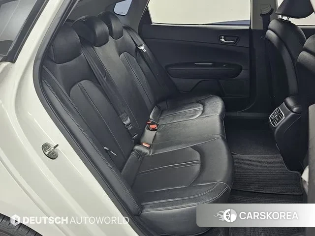 Kia The New K5 2nd generation 2018 Белый из Кореи, фото 3