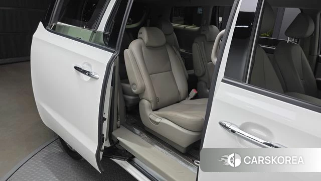 Kia The New Carnival 2020 Белый из Кореи, фото 3