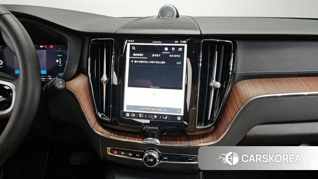 Volvo XC60 second Generation 2024 Серый из Кореи, фото 3