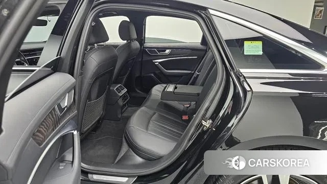 Audi A6 (C8) 2023 Черный из Кореи, фото 3