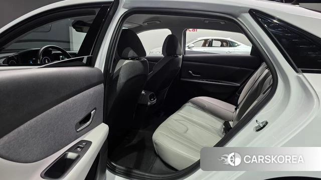 Hyundai Avante (CN7) 2021 Белый из Кореи, фото 3