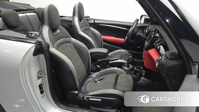 Mini Cooper S Convertible 2020 Серебристо-серый из Кореи, фото 3