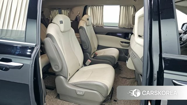 Kia Carnival 4th generation 2022 Черный из Кореи, фото 3