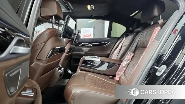 BMW 7 Series (G11) 2021 Черный из Кореи, фото 3