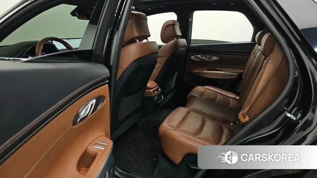 Genesis GV70 2021 Черный из Кореи, фото 3