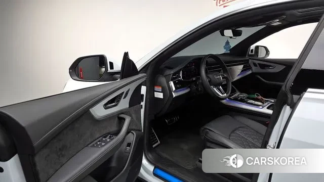 Audi Q8 (4M) 2021 Белый из Кореи, фото 3