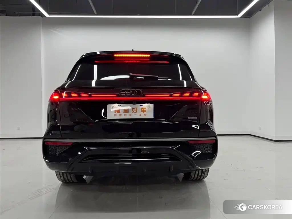 Audi Q6 2025 Черный из Китая, фото 3