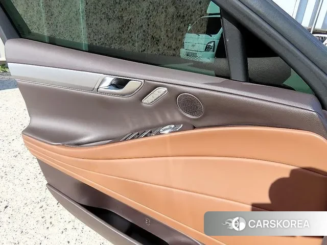 Genesis G80 (RG3) 2021 Серебристо-серый из Кореи, фото 3