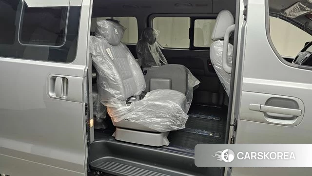 Hyundai The New Grand Starex 2020 Серебристо-серый из Кореи, фото 3