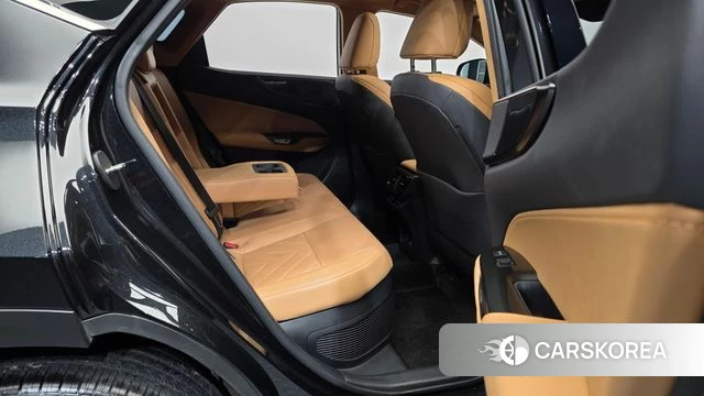 Lexus NX350h Second generation 2023 Черный из Кореи, фото 3
