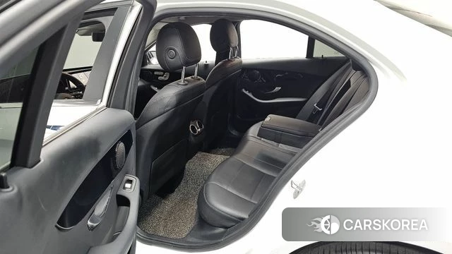 Mercedes-Benz C-Class W205 2020 Белый из Кореи, фото 3