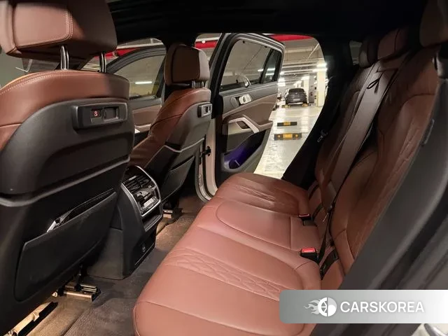 BMW X6 (G06) 2022 Белый из Кореи, фото 3