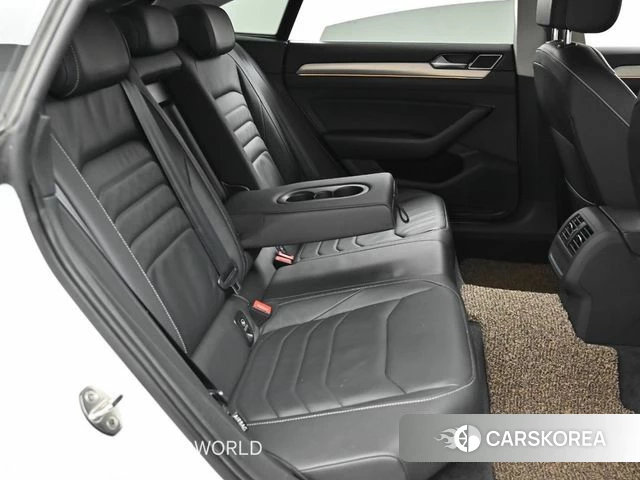 Volkswagen Arteon 2019 Белый из Кореи, фото 3