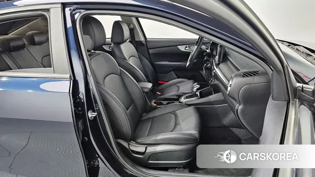 Kia The New K3 2nd generation 2022 Синий из Кореи, фото 3