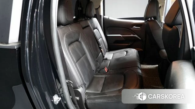 Chevrolet (GM Daewoo) Real New Colorado 2022 Черный из Кореи, фото 3