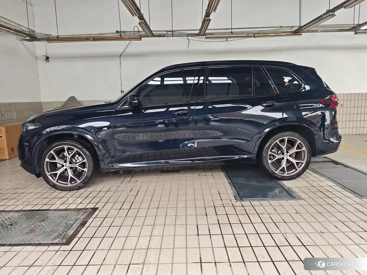 BMW X5 2024 Silver/gray из Китая, фото 3