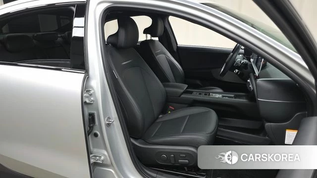 Hyundai Ionic 6 2023 Серебристо-серый из Кореи, фото 3