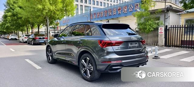 Audi Q3 2021 Темно-серый из Китая, фото 3