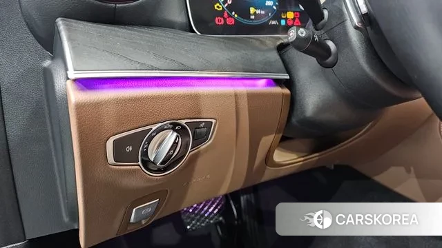 Mercedes-Benz E-Class W213 2023 Серый из Кореи, фото 3