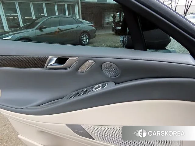 Genesis G80 (RG3) 2024 Черный из Кореи, фото 3